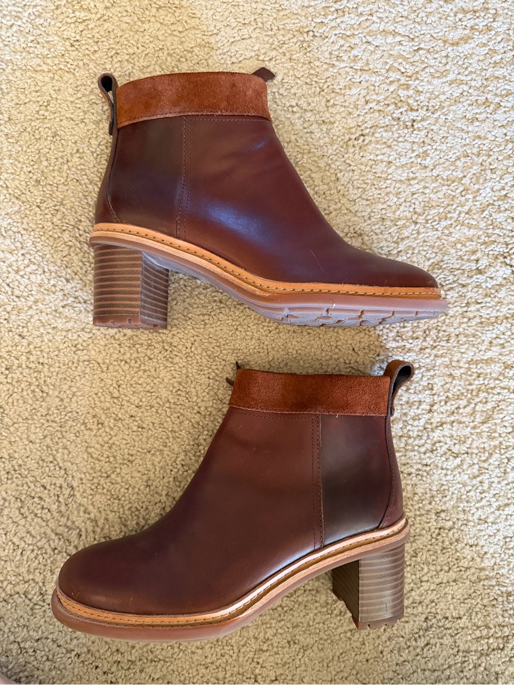 Clarks Women's Brown Leather Block Heel Ankle Booties
